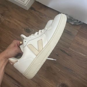 Veja gold shoes 7.5